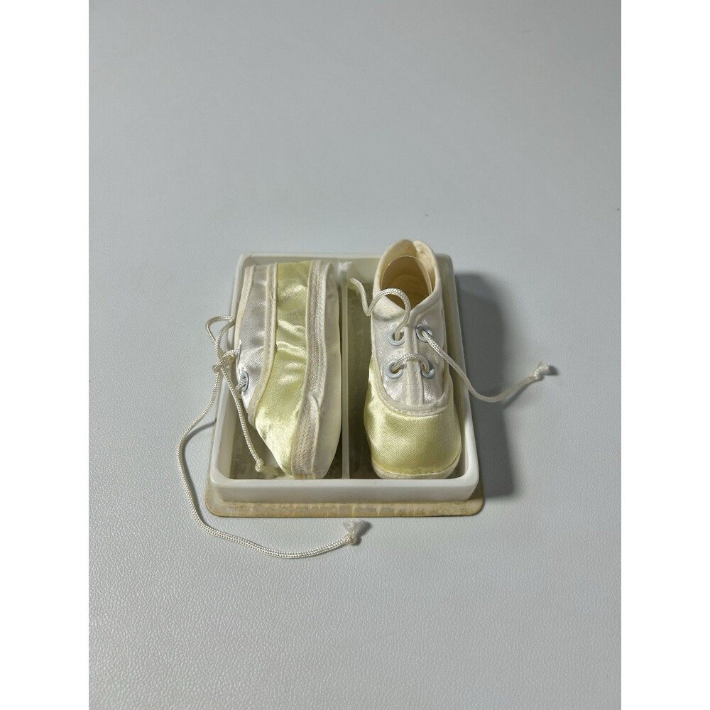 Vintage Japan Baby Size 1 Yellow White Satin Infant Crib or Christening Shoes